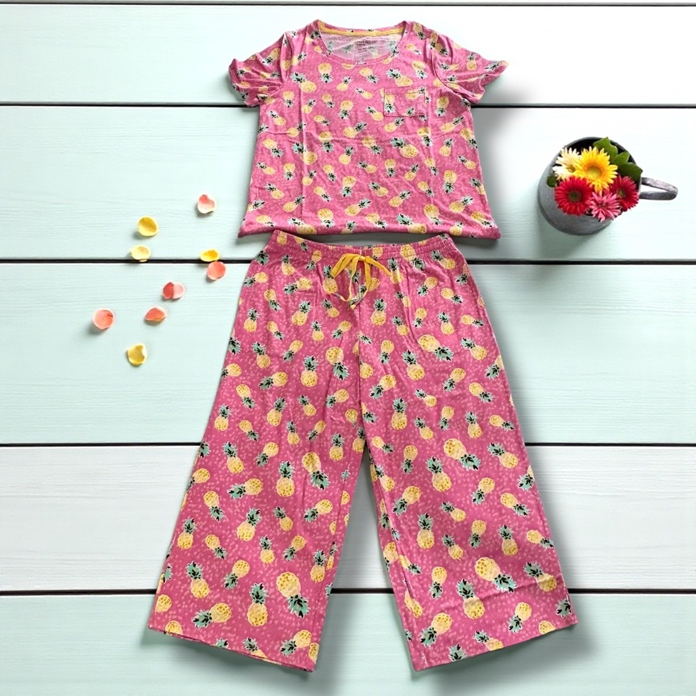 Cuddl Duds Comfort Code 2 Piece Capri Pants Pajama Set Size XS Pink Pineapple